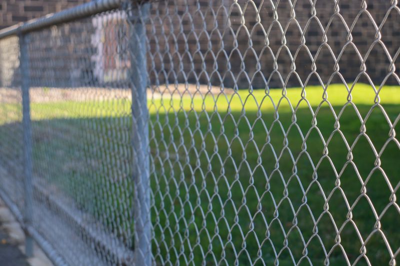 Diamond Mesh Fence Service